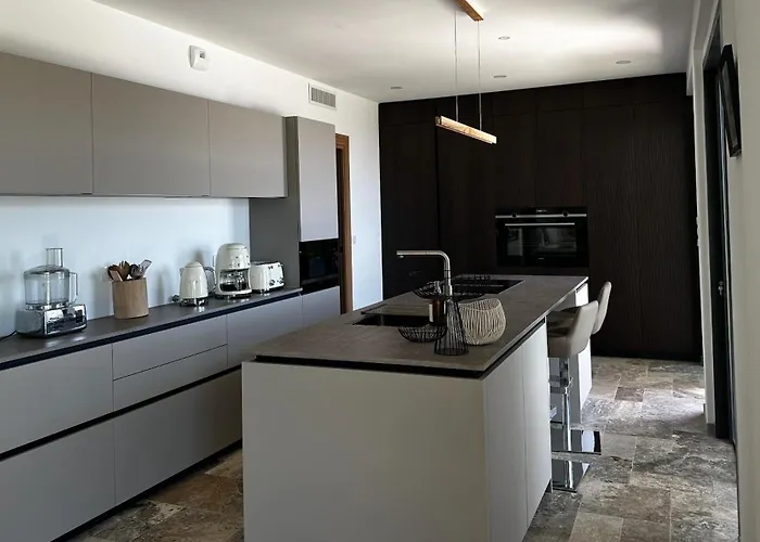 Magnifique 6 Avec Piscine,olmeto Olmeto (Corsica)